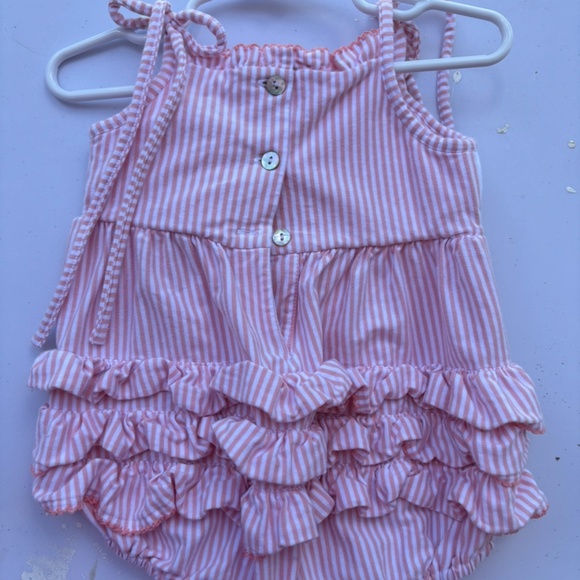 Shrimp and Grits Strawberry Dress and Bubble - Picture 4 of 4